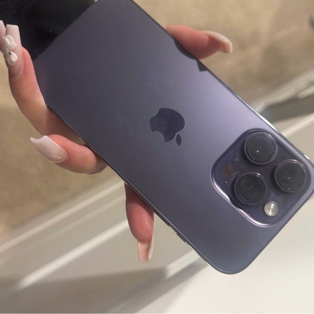 Apple Smartphone in Deep Purple with Triple Lens I phone 14 pro 128 gb